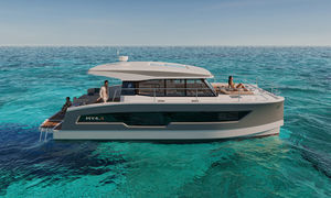 catamaran express cruiser