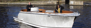 outboard center console boat