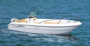 outboard center console boat 1