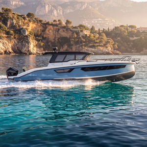 outboard express cruiser