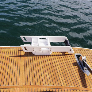 yacht davit