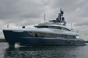yacht glass panel