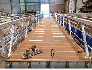 marina gangway