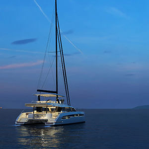 catamaran sailing yacht