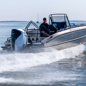 outboard engine
