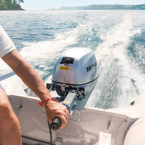outboard engine
