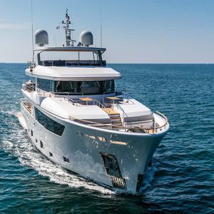 cruising super-yacht