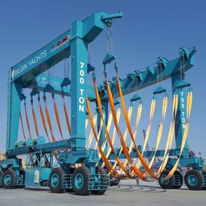 all-wheel steering travel lift / for heavy loads
