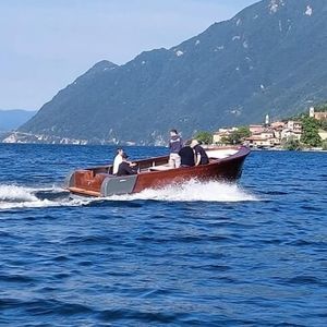 inboard center console boat