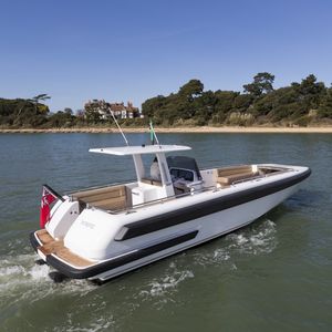 landing craft / inboard
