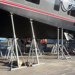 motor boat cradle 1