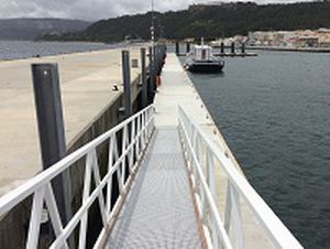 floating dock bracket
