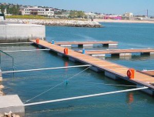 floating dock bracket