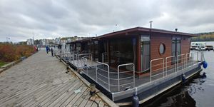 catamaran houseboat