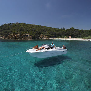 outboard walkaround