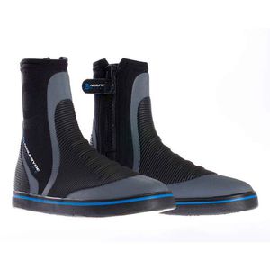 child's boots / dinghy sailing