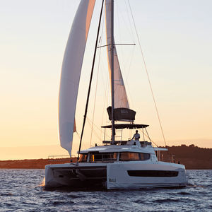 catamaran 1