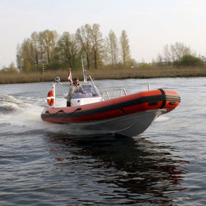 dive support boat