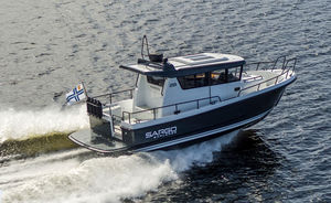 inboard cabin cruiser