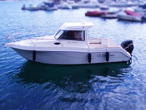 Sport-fishing cabin cruiser - All boating and marine industry manufacturers