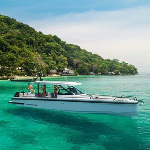 outboard center console boat 1