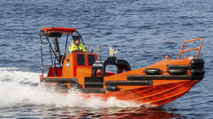 offshore service boat professional boat / inboard / aluminum