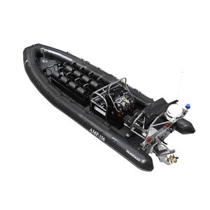 dive support boat 1