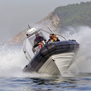 professional rescue boat 1