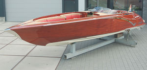 inboard runabout