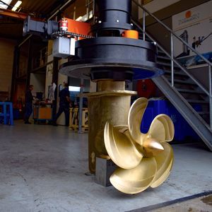 azimuth thruster