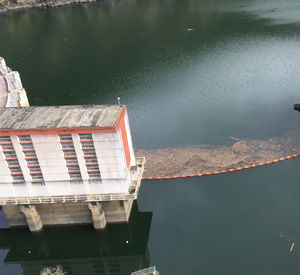 debris boom