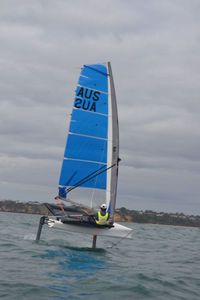 single-handed sailing dinghy