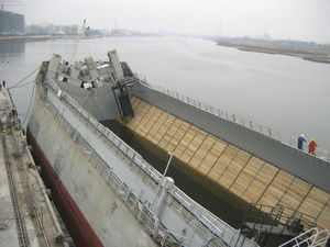 hopper barge cargo ship