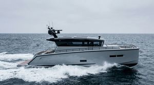 inboard express cruiser