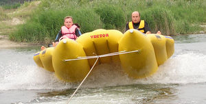 6-person max. towed banana buoy / 8-person max. / double