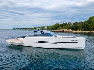 cruising motor yacht