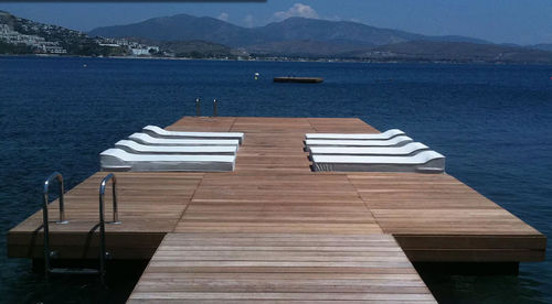 Floating platform - ASAKUA AQUACULTURE & MARINE EQUIPMENTS - for marinas / modular / teak