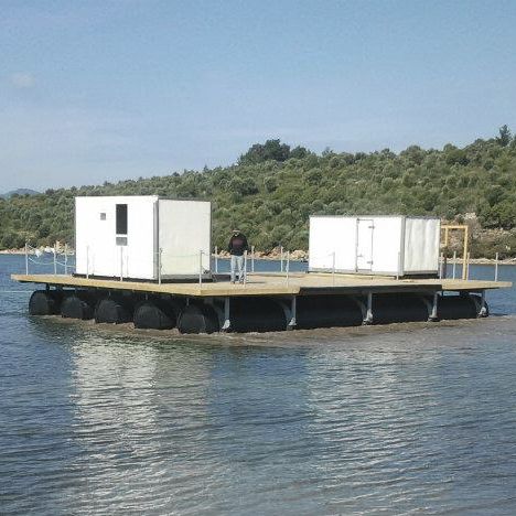 Floating platform - akuakare - for aquaculture