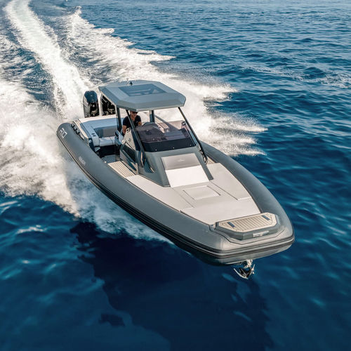 Outboard inflatable boat - R10 CABIN FB - RENIER - twin-engine / rigid / center console