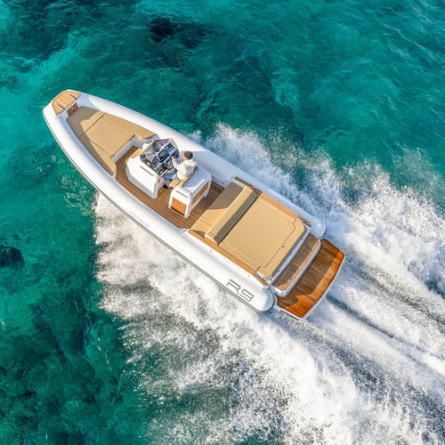 Inboard inflatable boat - R9 EFB - RENIER - rigid / center console / 14-person max.