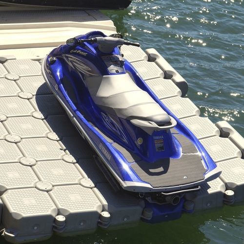 Floating dock - Zhejiang Hi Sea Plastic Co., Ltd - jet-ski drive-on / for jet-skis / HDPE