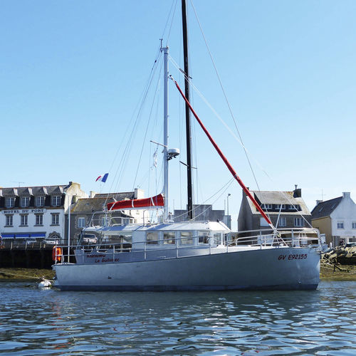 cruising sailboat - META Yachts