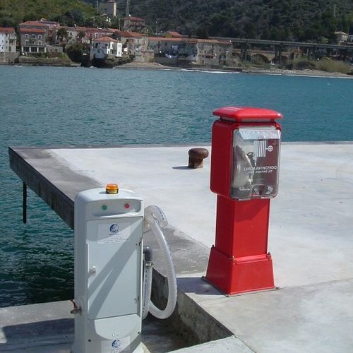 Fixed pump-out - SUCTION COLUMNS - Sanitrade - for marinas / for boat