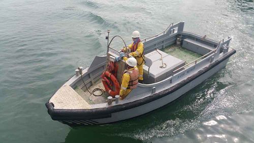 Mini tug - Centurion 21 - Five Aluminium Boat and Engineering Pte Ltd - inboard / diesel / aluminum