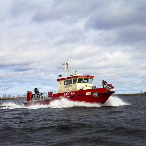 Professional rescue boat - 1980 OSR - Kewatec - fireboat / inboard / ice-class