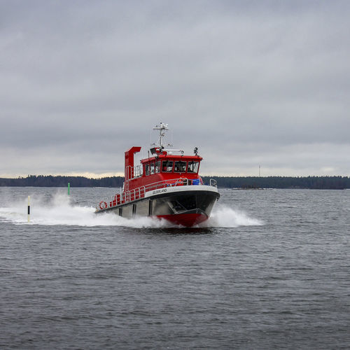 Professional rescue boat - 1980 - Kewatec - fireboat / inboard waterjet