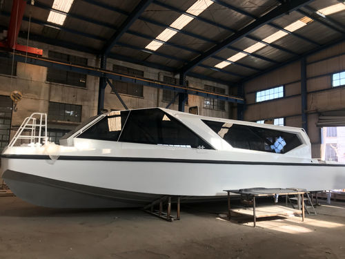 Outboard express cruiser - CYBERLIFE 1400 - Qingdao Allheart Marine Co., Ltd. - triple-engine / wheelhouse / aluminum