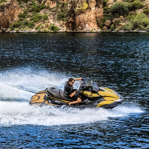 Seated jet-ski - ULTRA® 160LX - Kawasaki - three-seater / 160 hp / 4-stroke