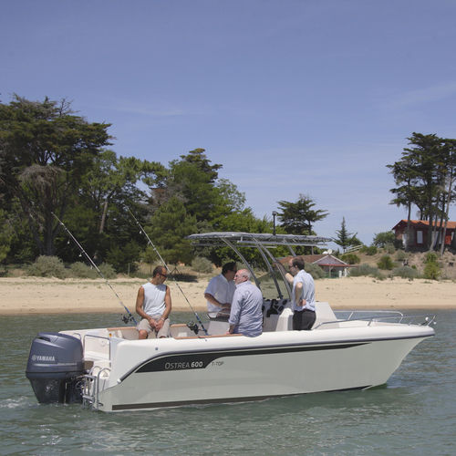 Outboard center console boat - OSTREA 600 - OCQUETEAU - sport-fishing / fiberglass / 7-person max.