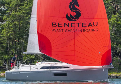 Cruising sailboat - Oceanis 30.1 - Bénéteau Sailboats - 2-cabin / lifting keel / with bowsprit